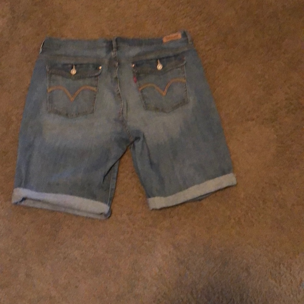 Shorts - Picture 3 of 3